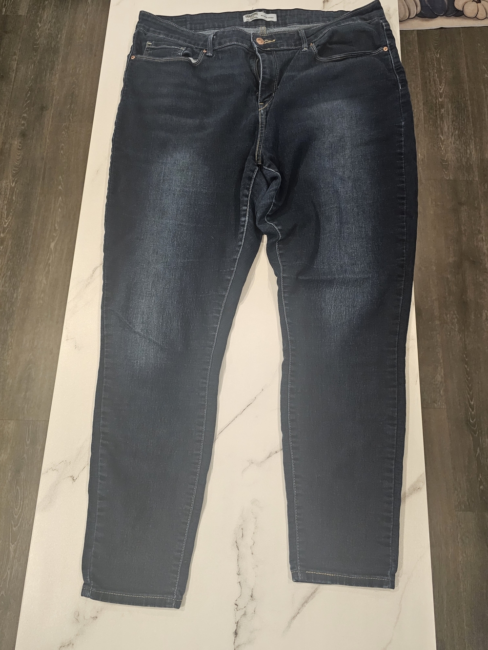 Signature by Levi Strauss Dark Indigo Skinny Jeans